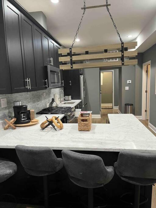 Neutral Spiraled Vibes Appartement Chicago Buitenkant foto